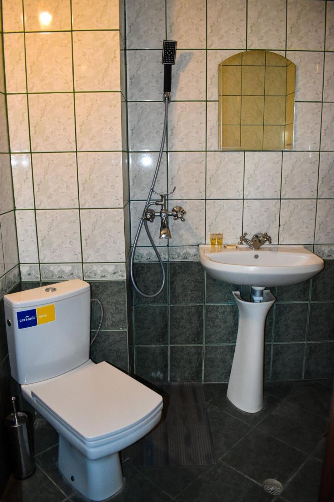 Casafamiglia Villa Prolesha Ngoại thất bức ảnh
